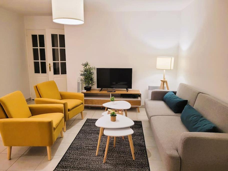 Casteljaloux Appartement 2 Chambres Balcon Parking Residence Calme Exteriör bild